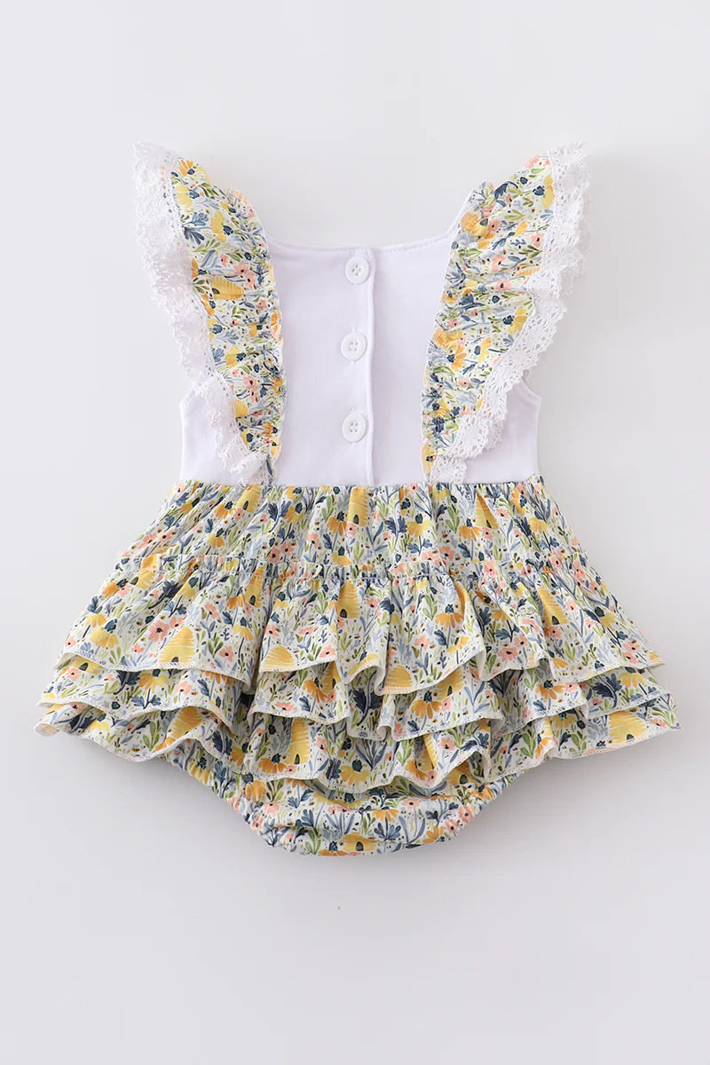 Beehive/Floral Ruffle Bubble